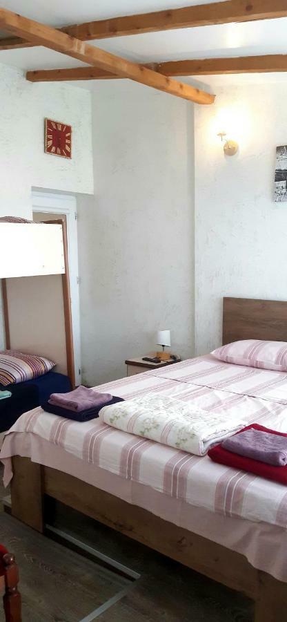 Tj Guest House มาคินจอรี ภายนอก รูปภาพ